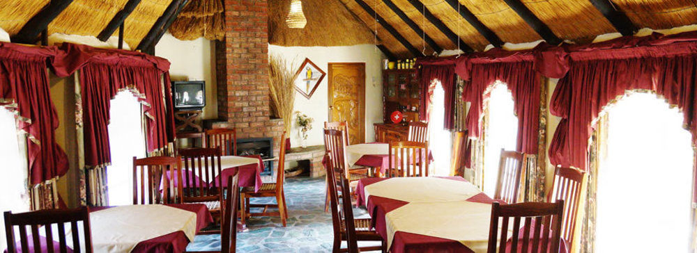 Parrot Lodge Bulawayo Bagian luar foto